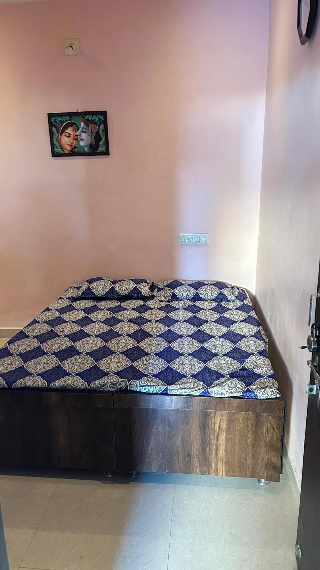 Dwarka Home Stay 2 Only Family Ngoại thất bức ảnh